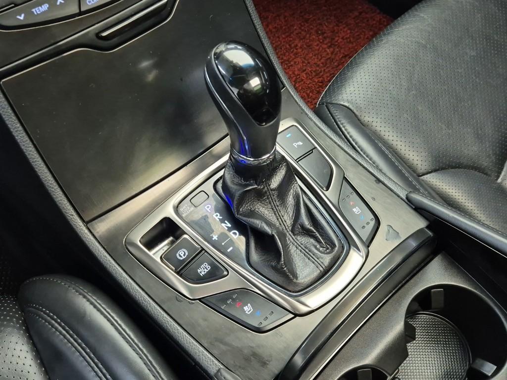 HYUNDAI Grandeur - Vista 8