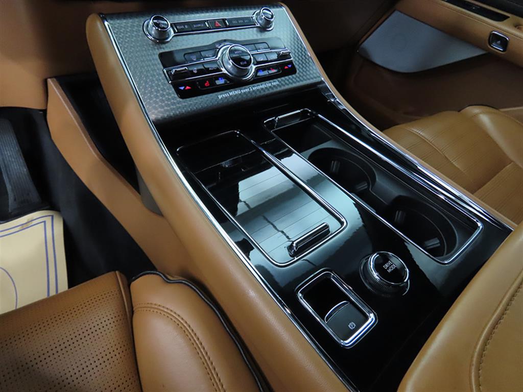 Lincoln Aviator - Vista 11