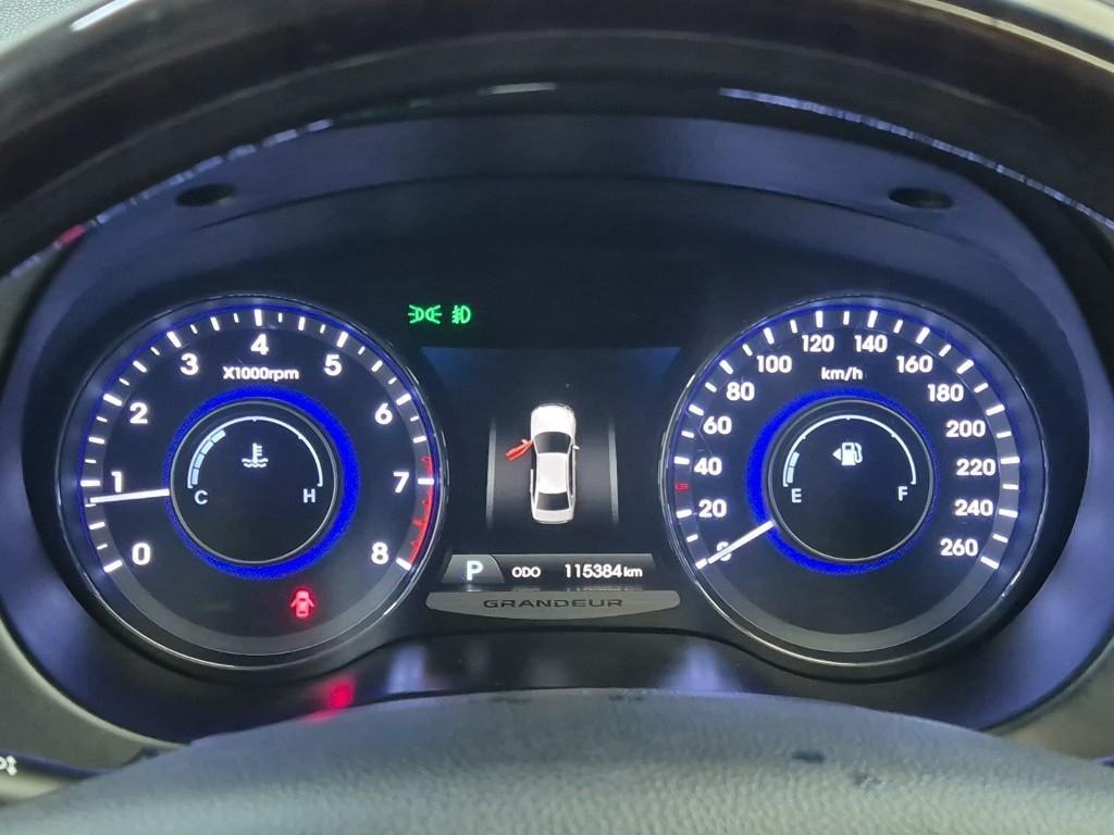 HYUNDAI Grandeur - Vista 6