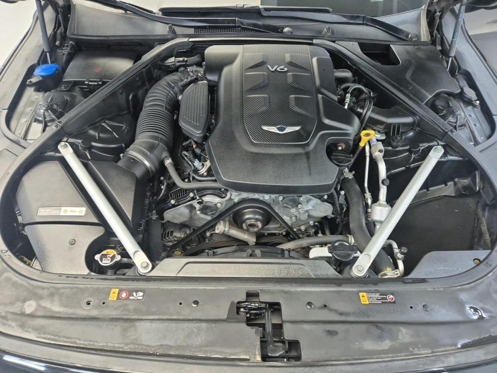 Genesis G90 - Vista 5