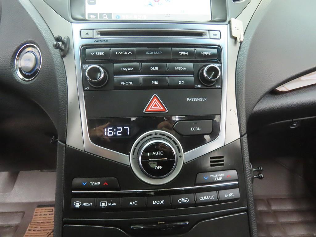 HYUNDAI Grandeur - Vista 11