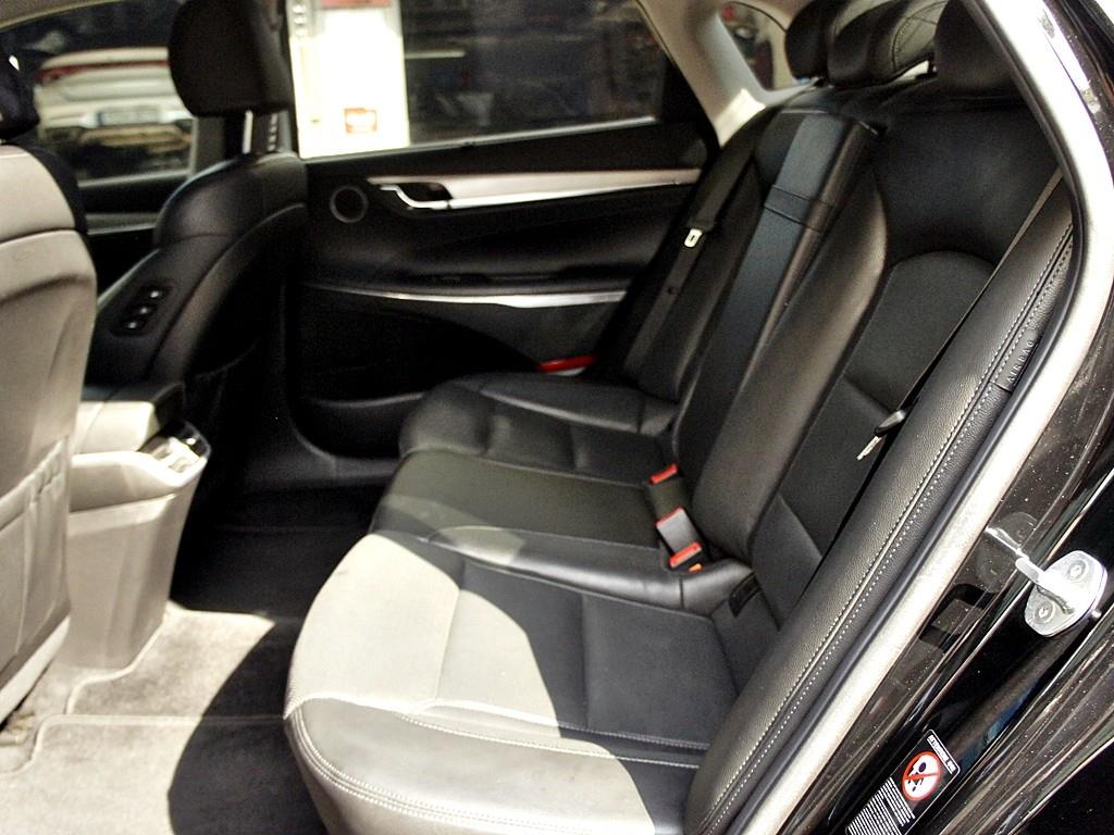 HYUNDAI Grandeur - Vista 11