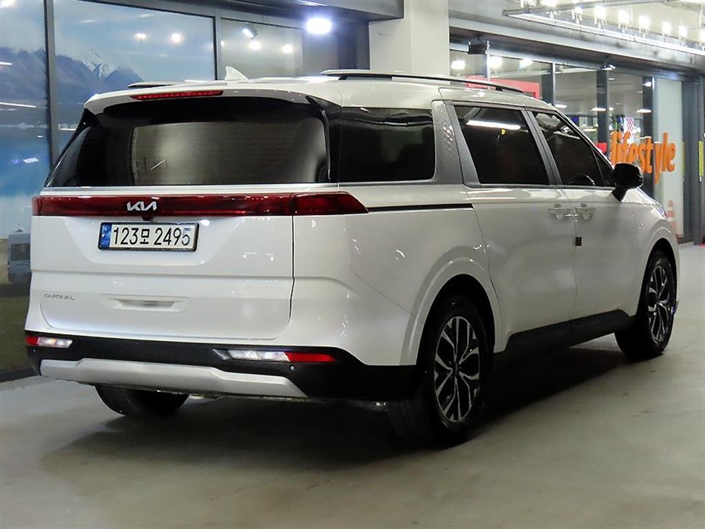 KIA Carnival - Vista 4