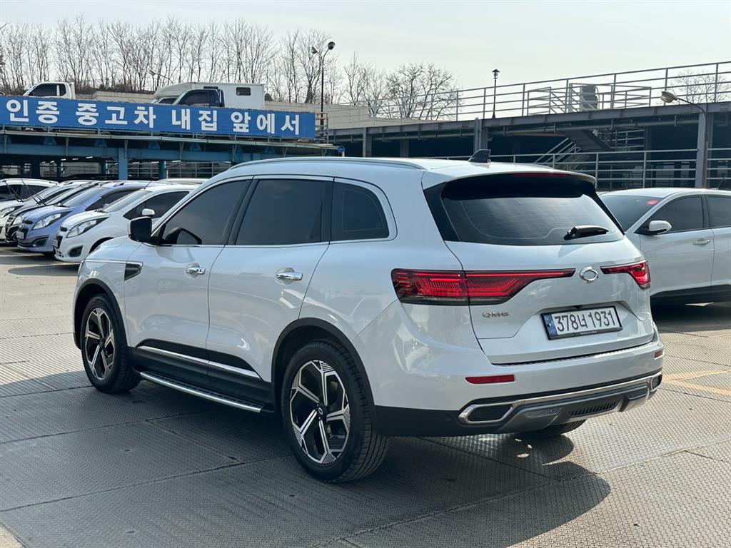 SAMSUNG QM6 - Vista 6