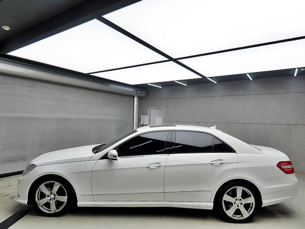 Mercedes Benz E class - Vista 4