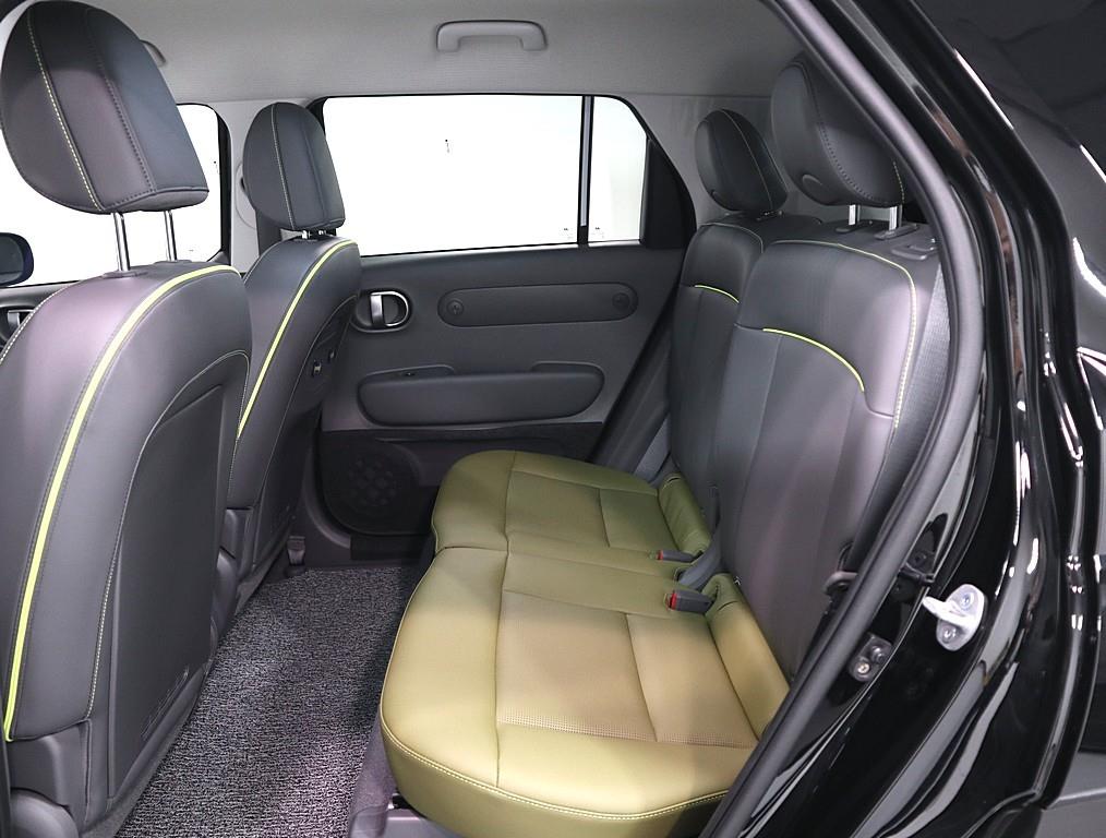 HYUNDAI Casper - Vista 9