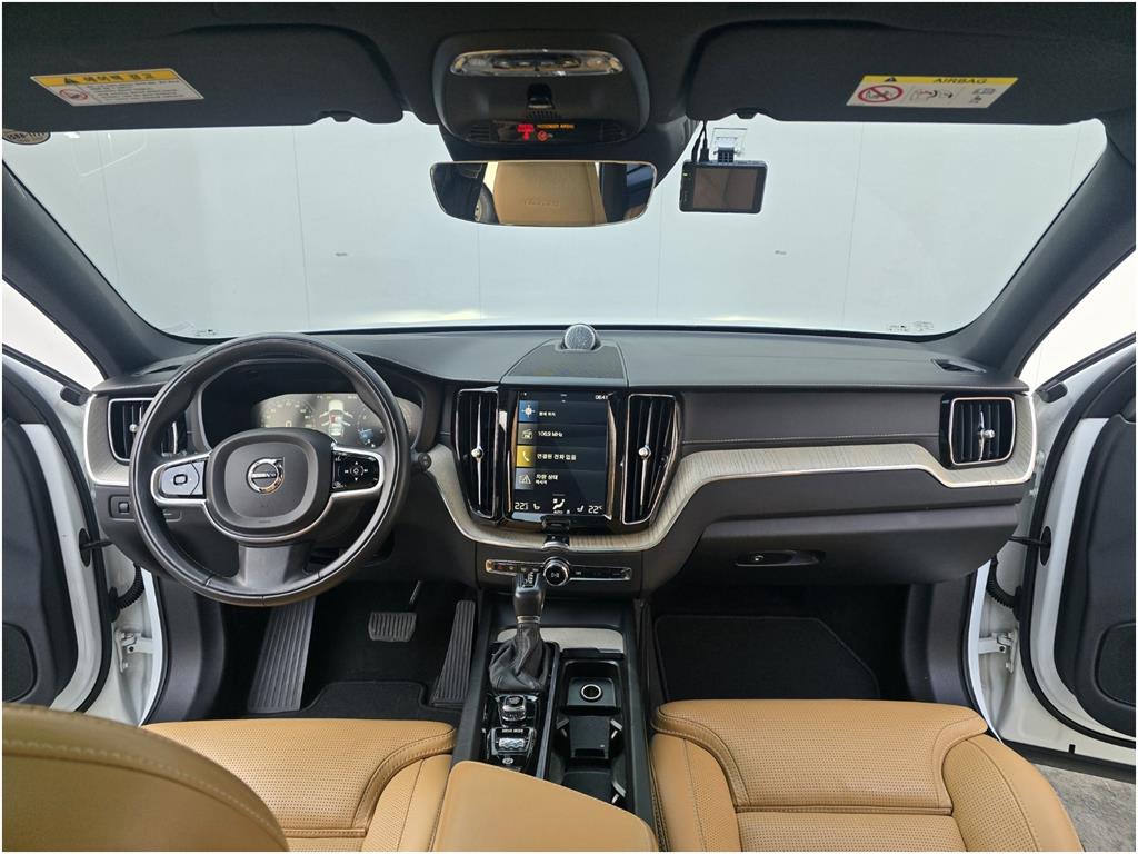 Volvo XC60 - Vista 8