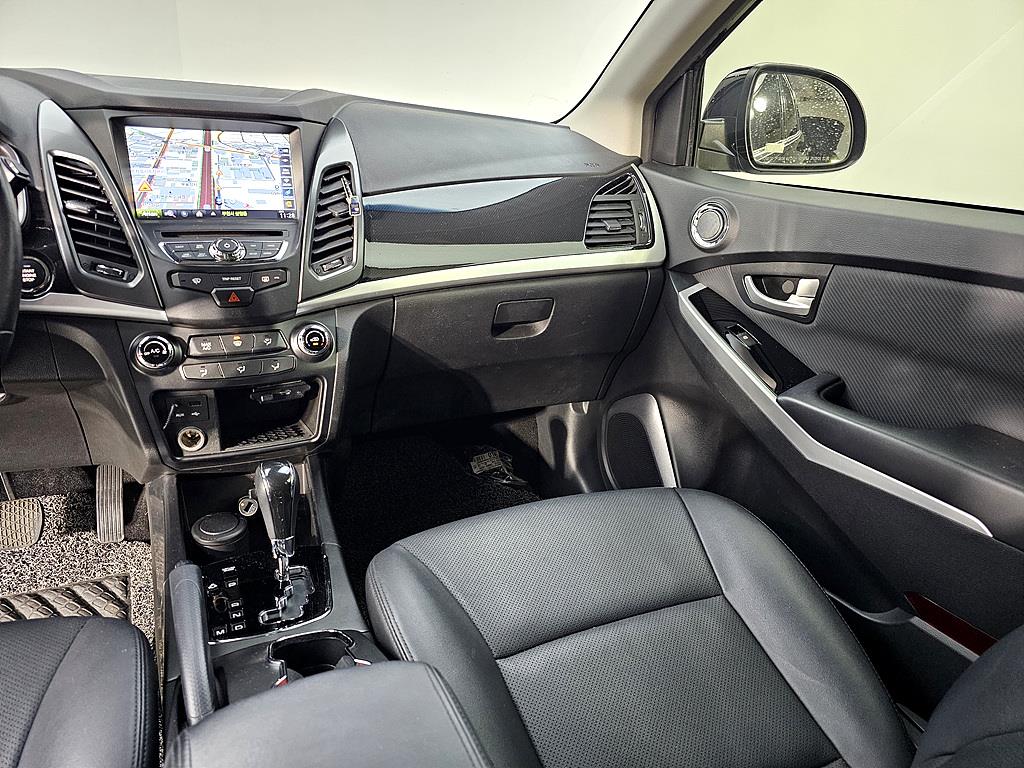 Ssangyong Korando - Vista 9