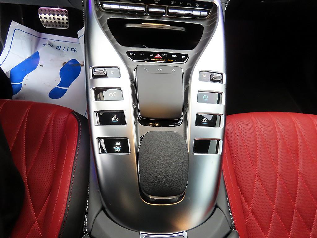 Mercedes Benz AMG GT - Vista 12