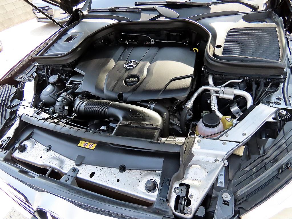 Mercedes Benz GLC Class 2016 Negro - Importación desde Corea - HF Imports Iquique - Foto 19