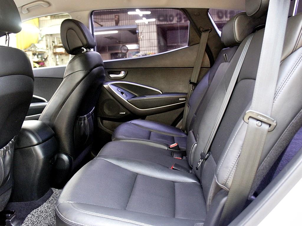 HYUNDAI Santa Fe - Vista 11