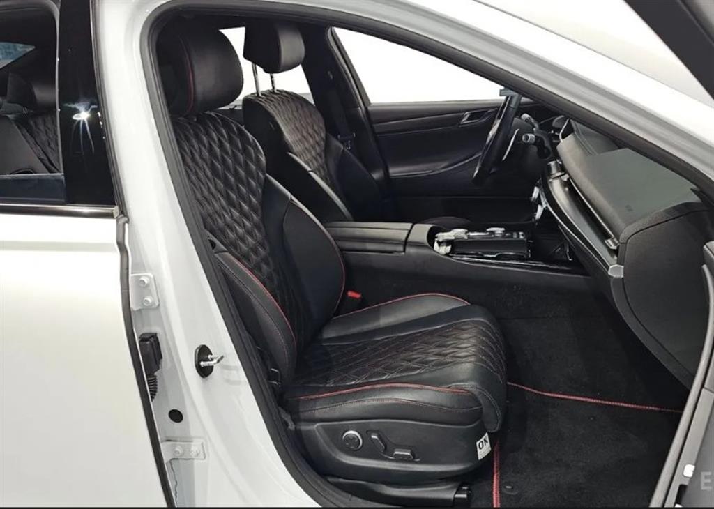 Genesis G80 - Vista 9