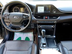 HYUNDAI Grandeur - Vista 10