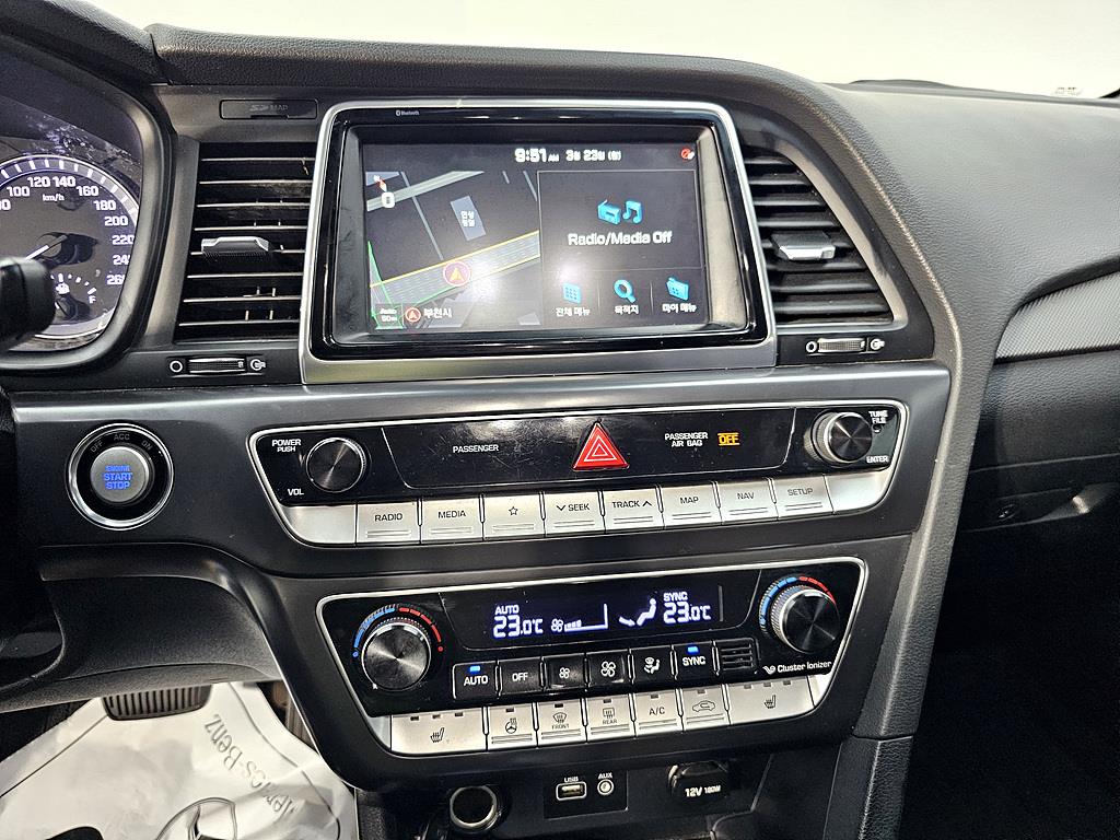 HYUNDAI Sonata 2018 Negro - Importación desde Corea - HF Imports Iquique - Foto 13