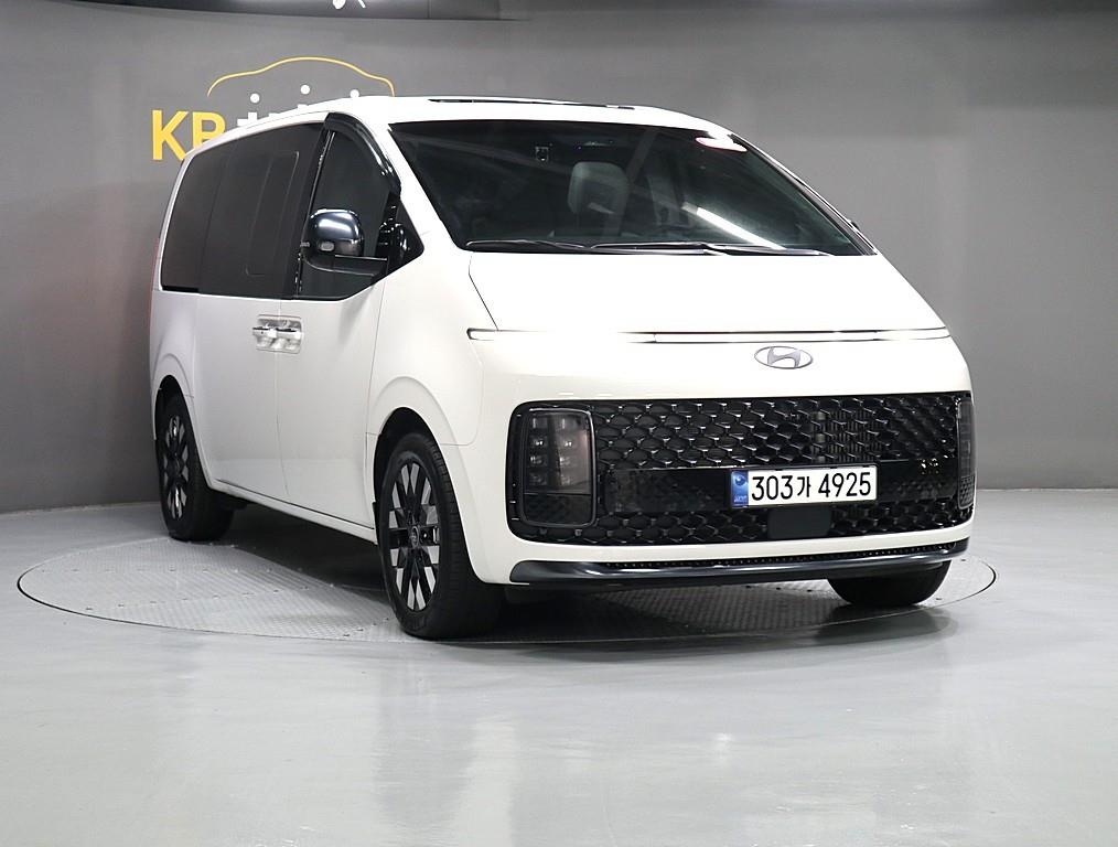 HYUNDAI Staria - Vista 2