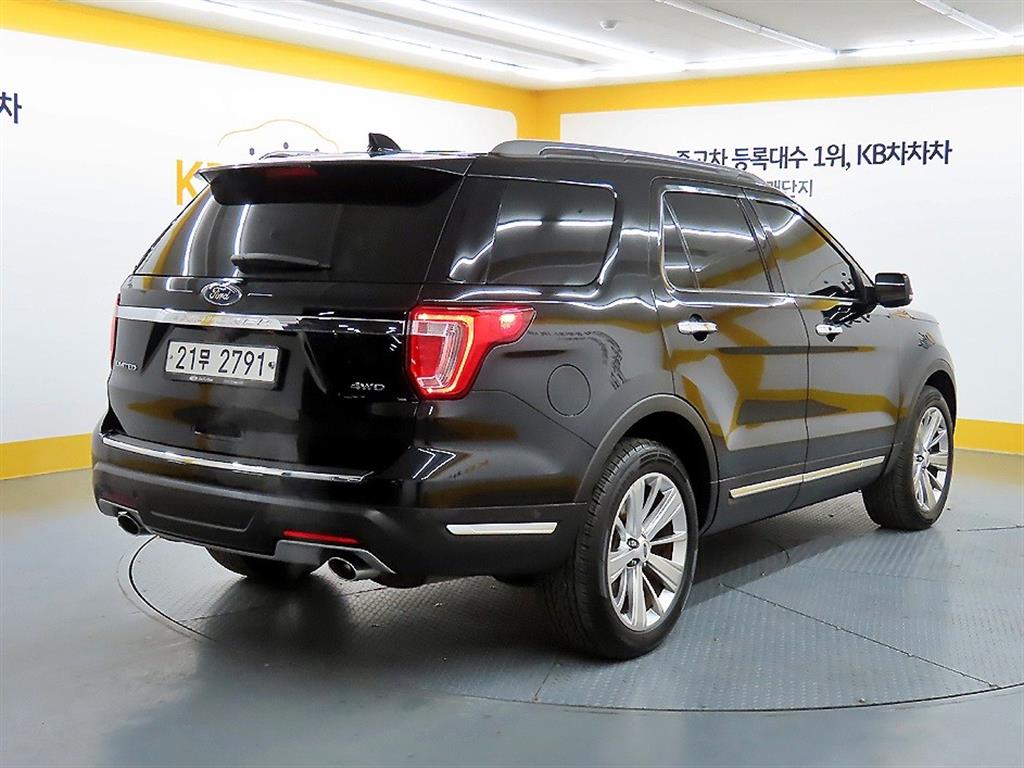 Ford Explorer - Vista 4