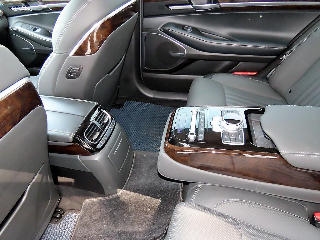 Genesis G90 2019 Negro - Importación desde Corea - HF Imports Iquique - Foto 16