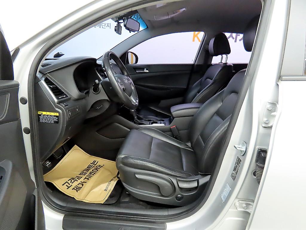 HYUNDAI Tucson - Vista 5