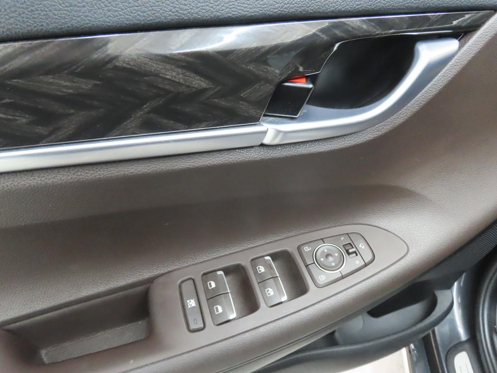 HYUNDAI Grandeur - Vista 9