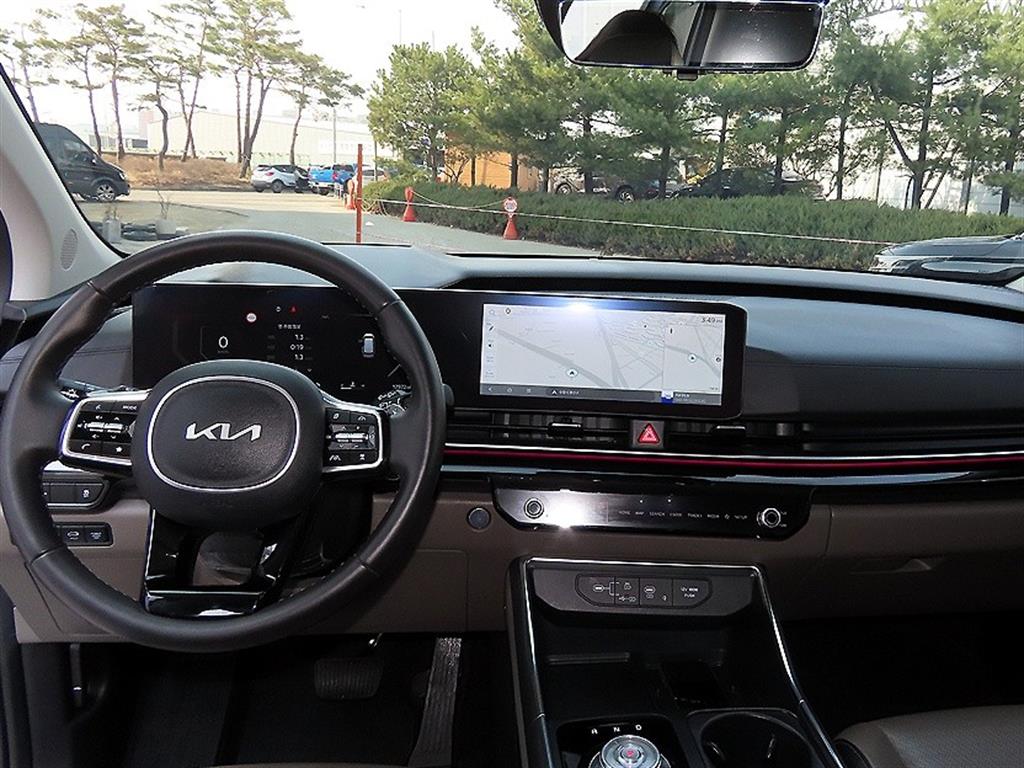 KIA Carnival - Vista 9