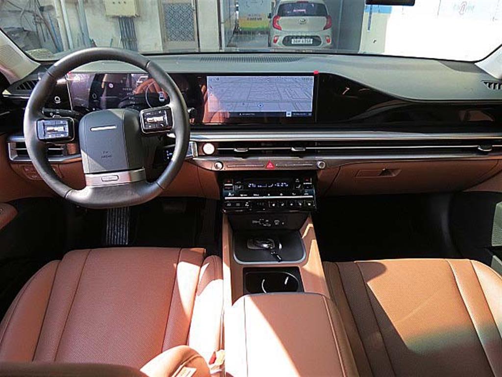 HYUNDAI Grandeur - Vista 9