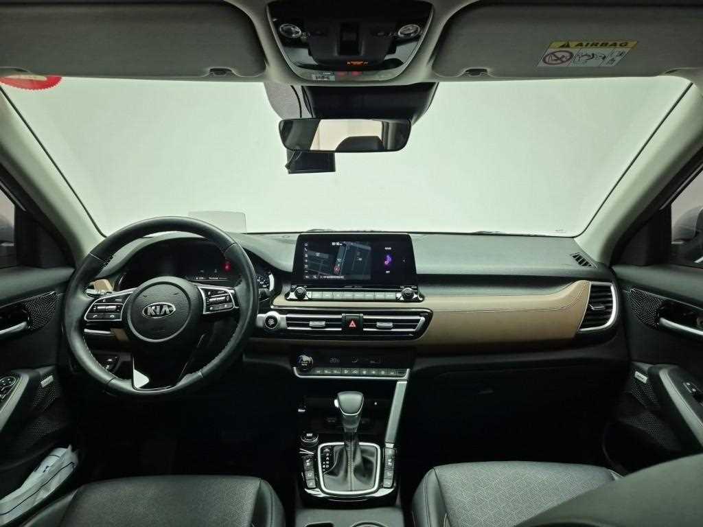 KIA Seltos - Vista 7