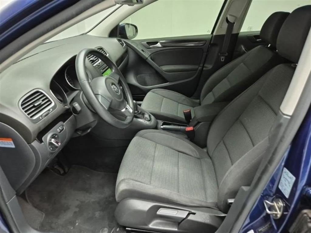 Volkswagen Golf - Vista 11