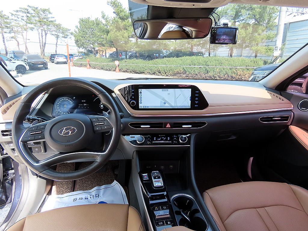 HYUNDAI Sonata - Vista 7