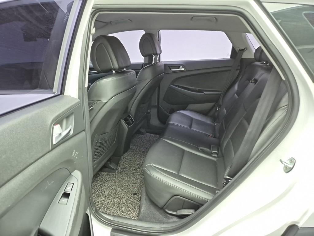 HYUNDAI Tucson - Vista 12