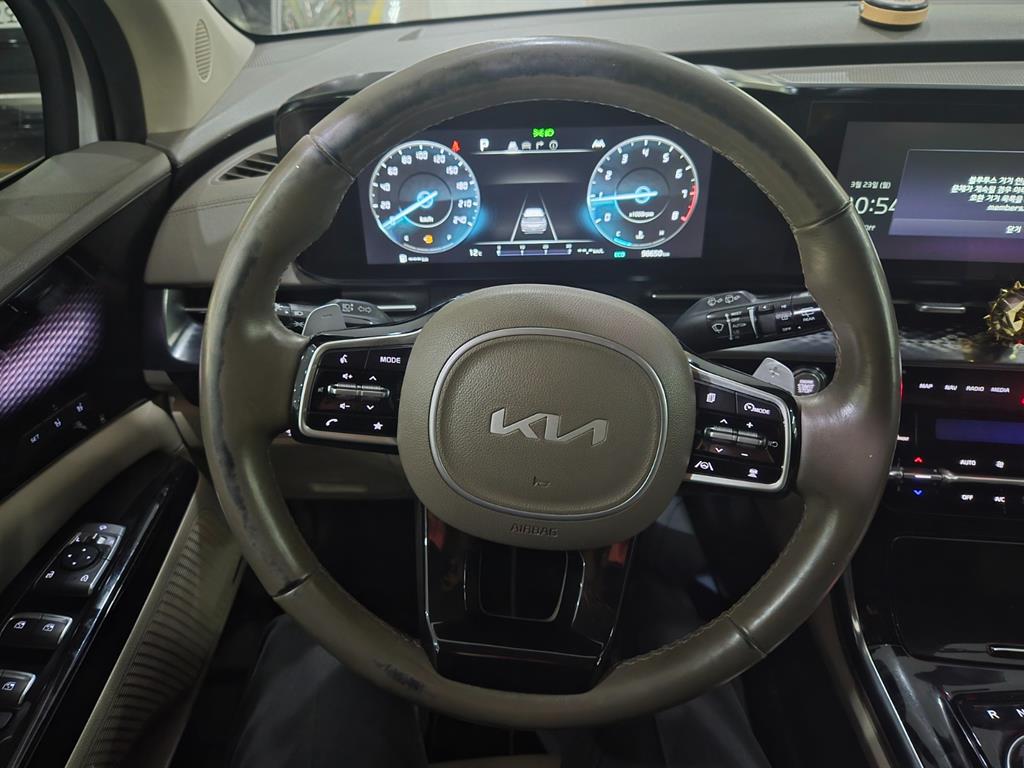 KIA Carnival - Vista 8