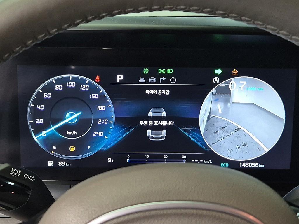 KIA Carnival - Vista 6