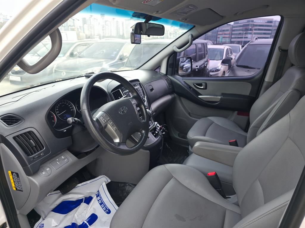 HYUNDAI Starex 2017 Blanco - Importación desde Corea - HF Imports Iquique - Foto 15