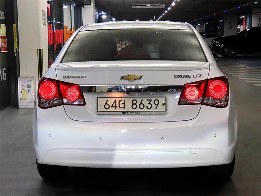 Chevrolet Cruise - Vista 5