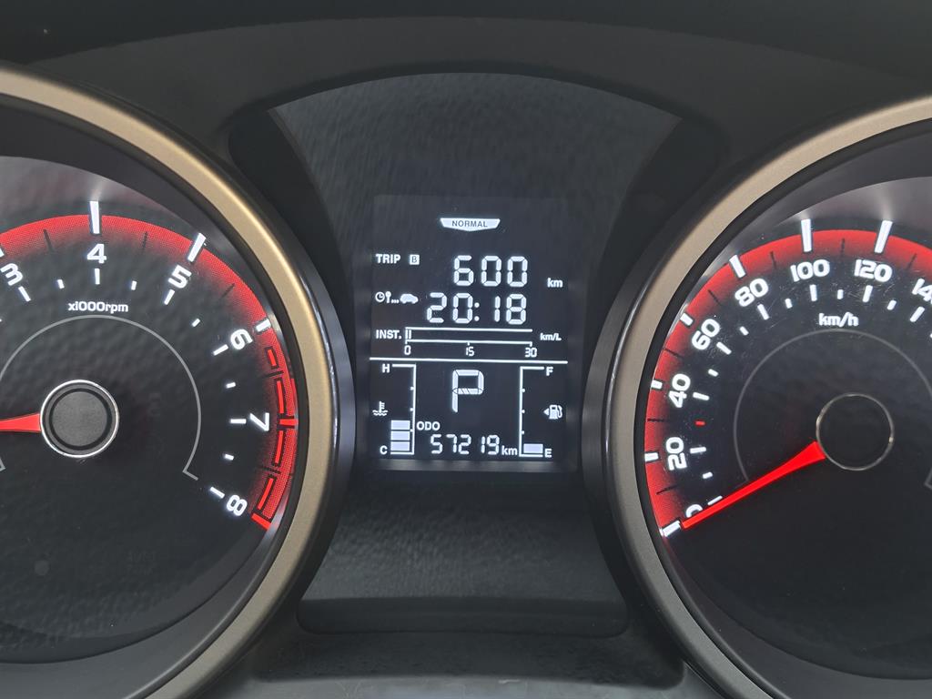 Ssangyong Tivoli - Vista 9