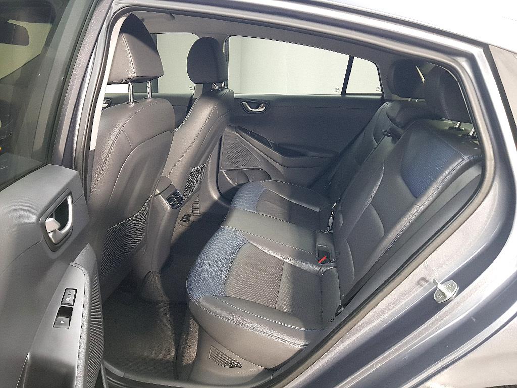 HYUNDAI Ioniq - Vista 8