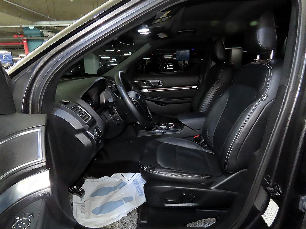 Ford Explorer - Vista 6