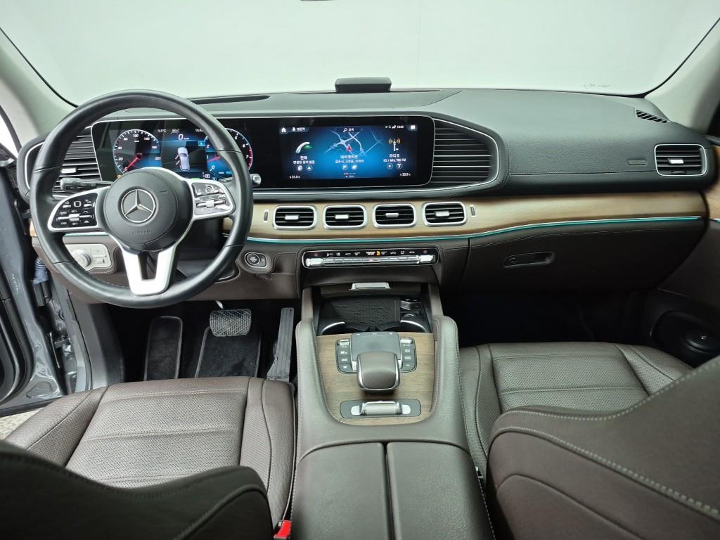 Mercedes Benz GLE Class - Vista 5