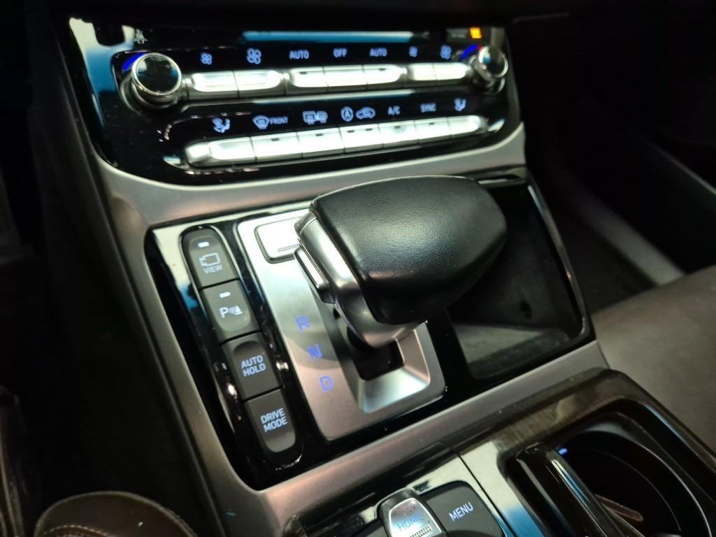 Genesis EQ900 - Vista 8