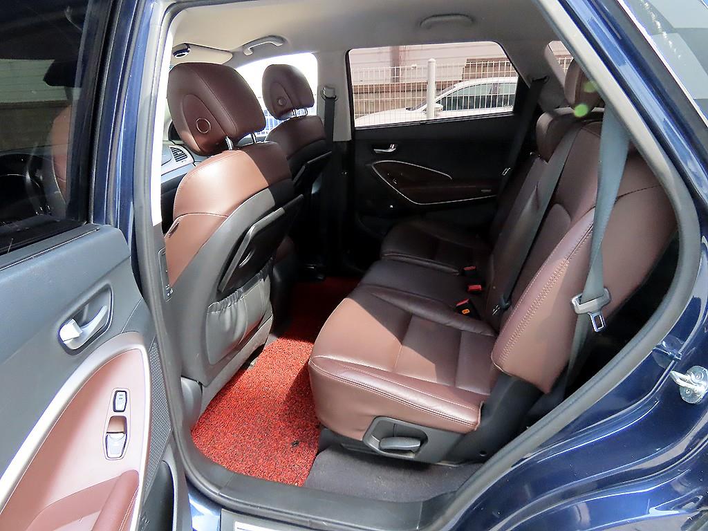 HYUNDAI Maxcruz - Vista 6