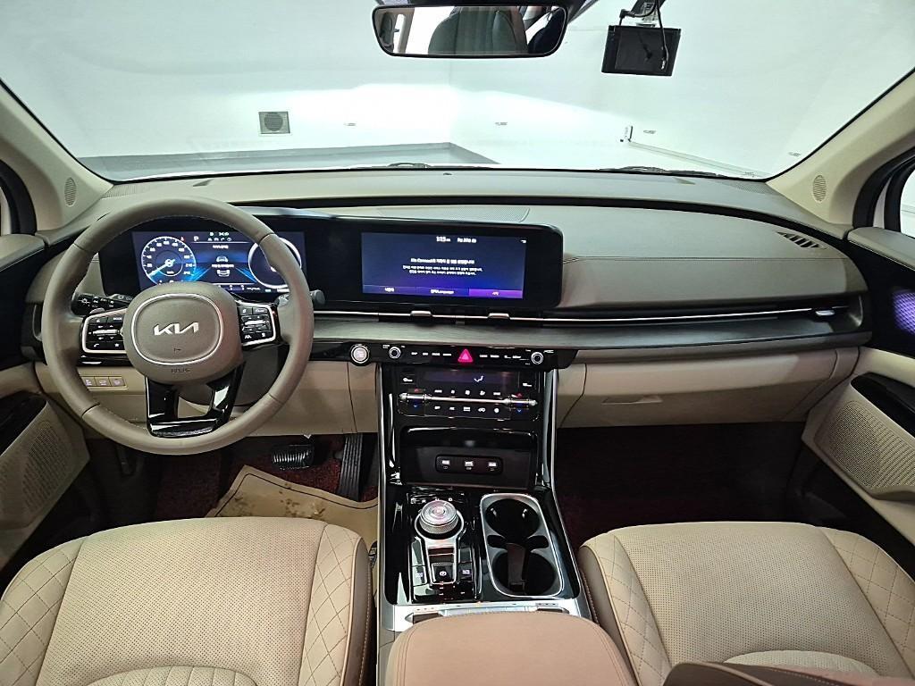 KIA Carnival - Vista 7