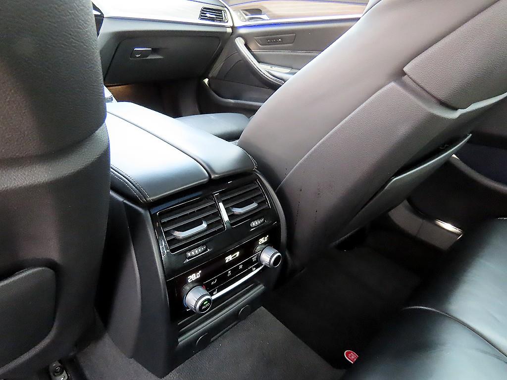 BMW 5 Series 2018 Negro - Importación desde Corea - HF Imports Iquique - Foto 16