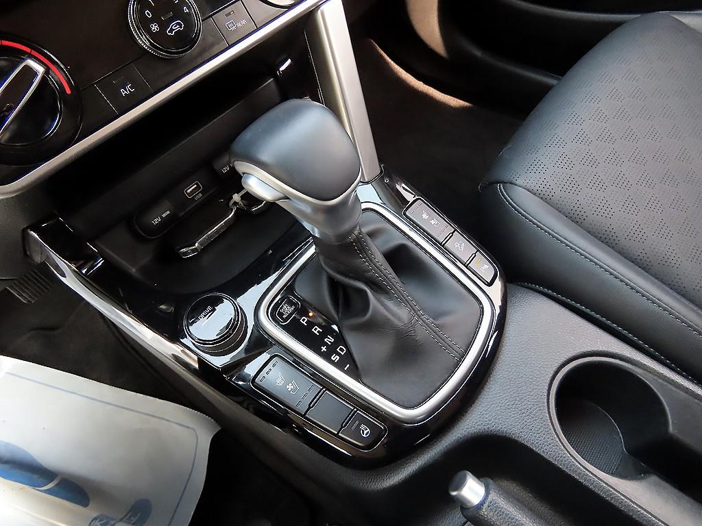 KIA Seltos - Vista 10