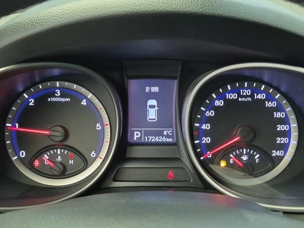 HYUNDAI Santa Fe - Vista 6