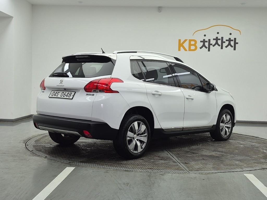 Peugeot 2008 - Vista 4