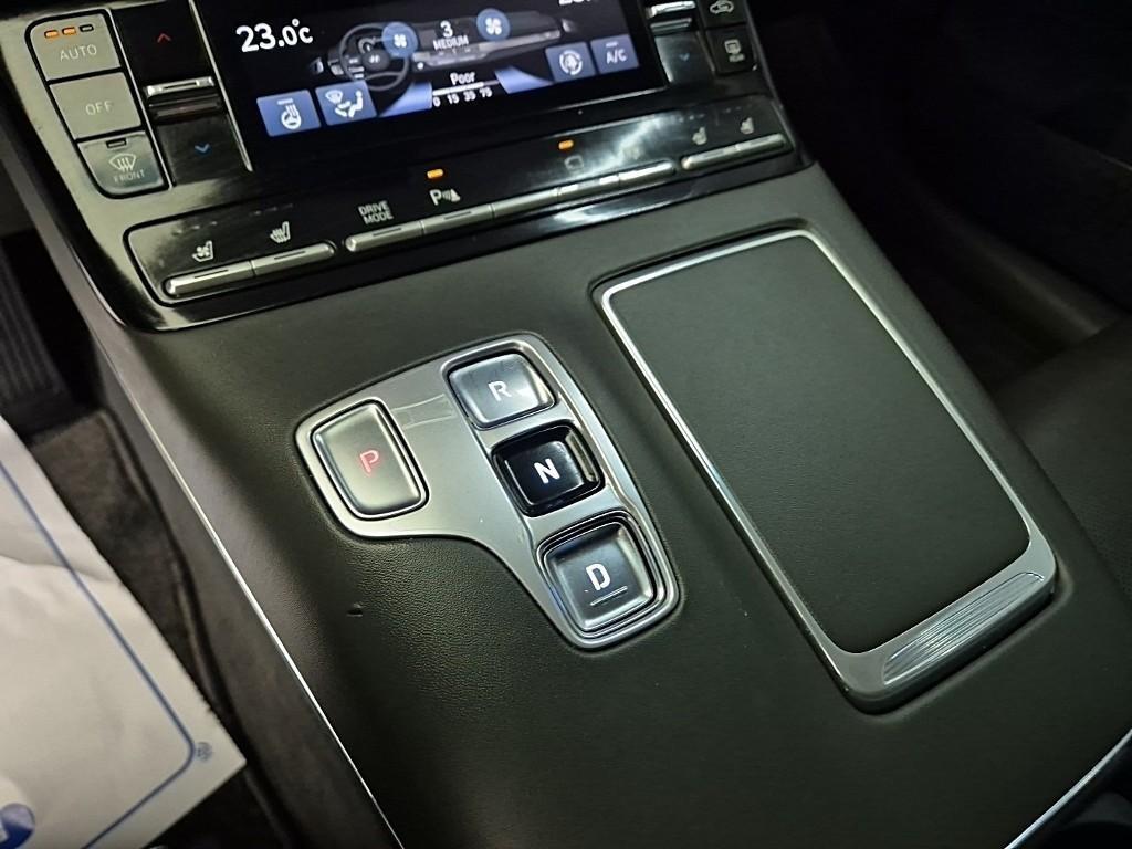 HYUNDAI Grandeur - Vista 8