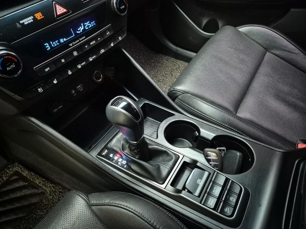 HYUNDAI Tucson - Vista 8