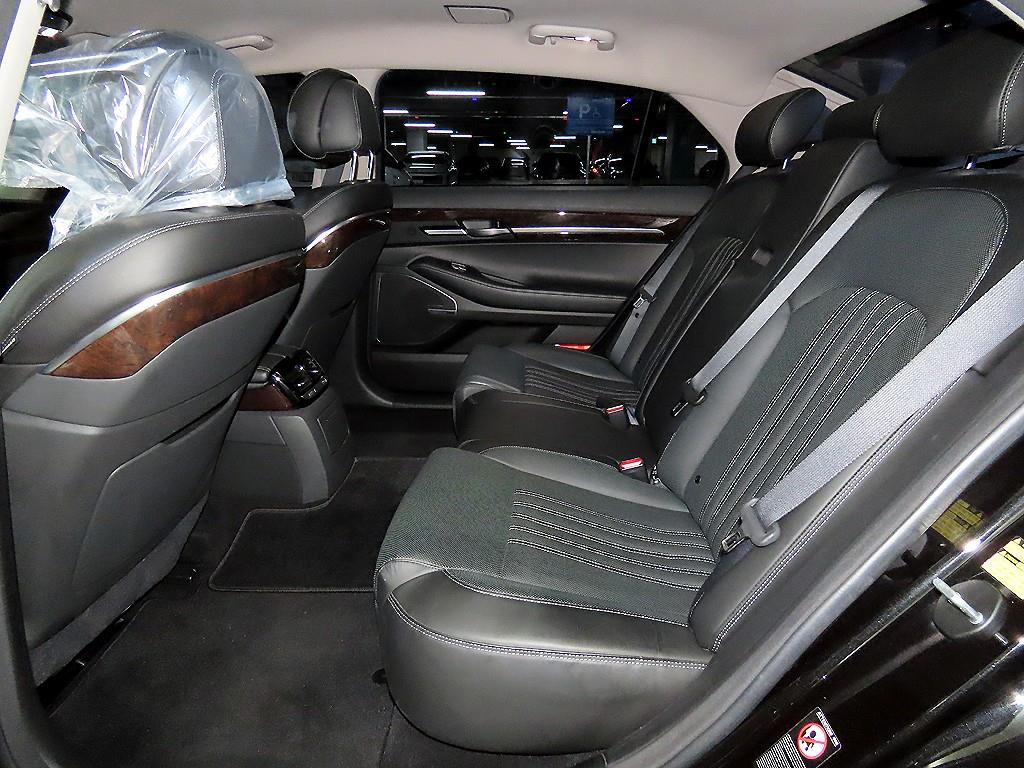 Genesis EQ900 - Vista 7