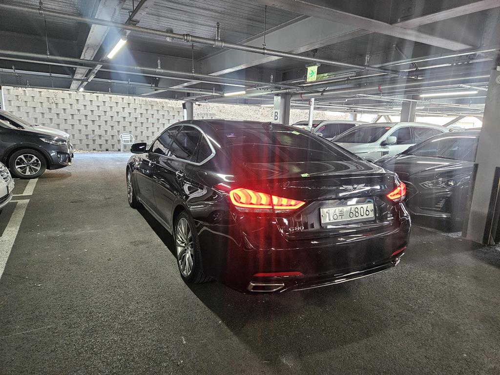 Genesis G80 - Vista 4
