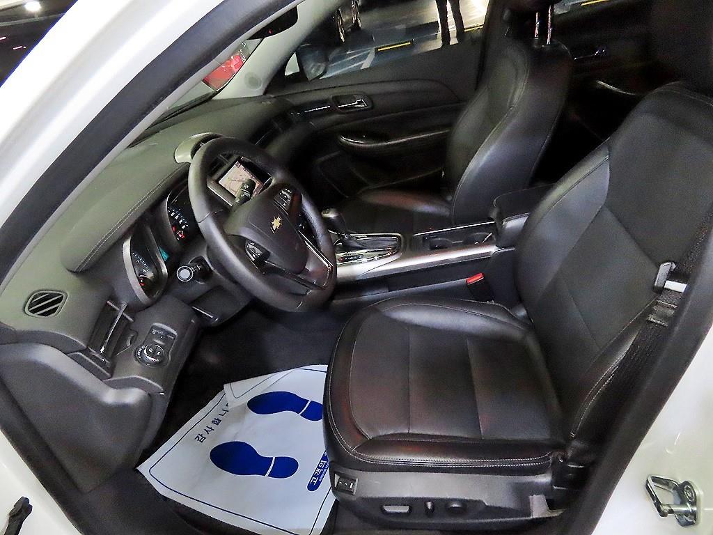 Chevrolet Malibu - Vista 6