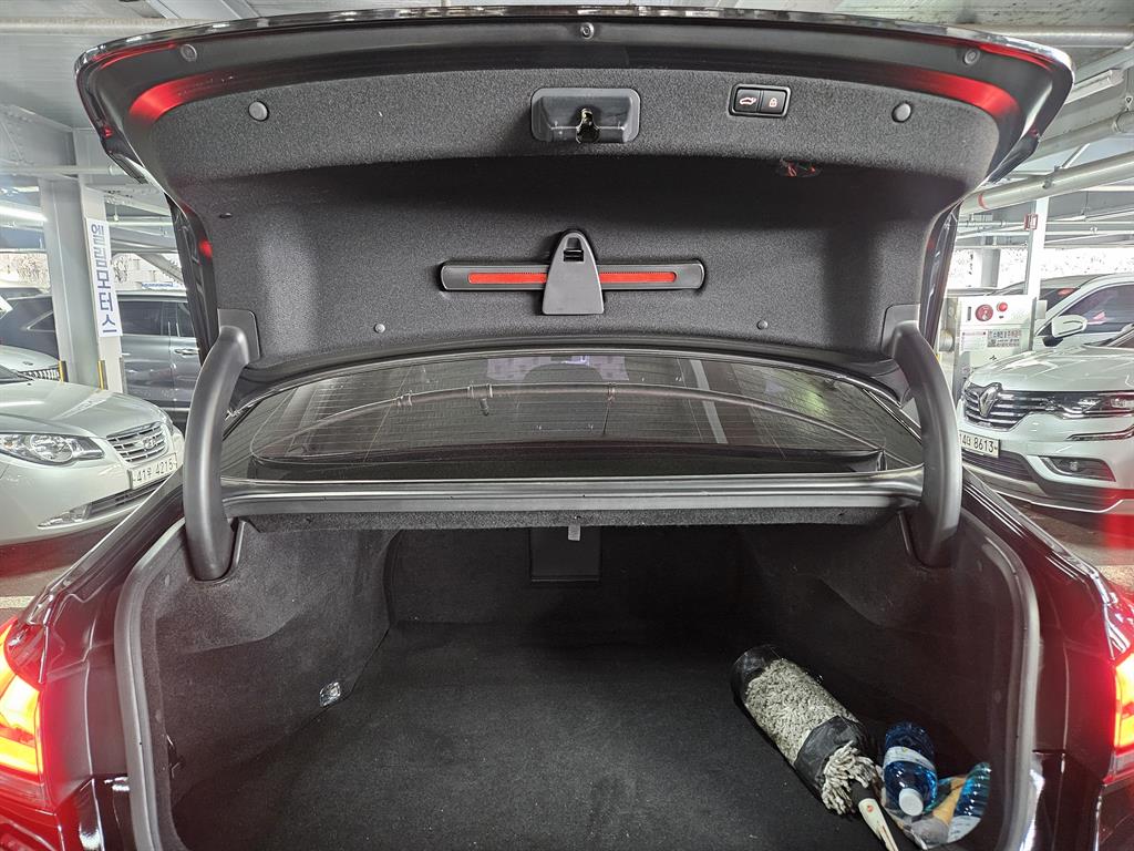 Genesis G80 - Vista 6